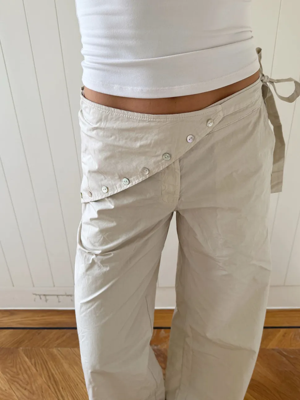 Scandivv bukser med detaljer - Beige