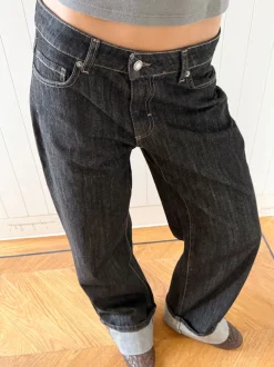 Scandivv jeans med opsmøg - Grå