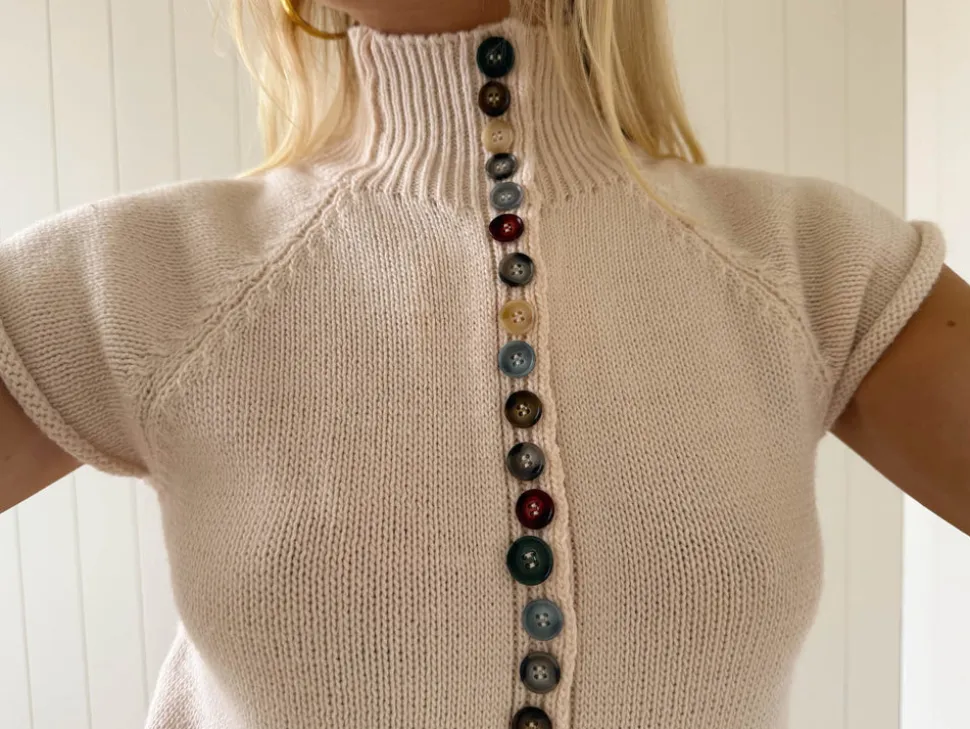 Scandivv kortærmet strik med knapper - Beige/off white