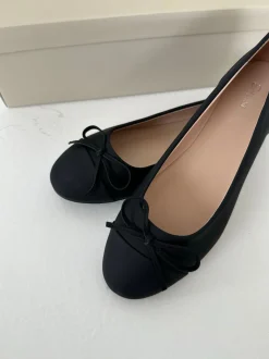 Segovia ballerina sko med sløjfe - Sort