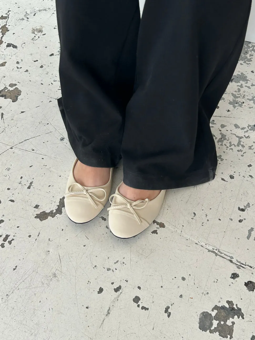 Segovia ballerina sko med sløjfe - Off white