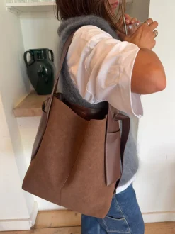 Sile skuldertaske med sidelommer - Brun