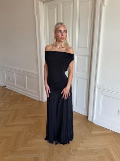 Sofia off shoulder kjole - Sort