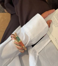 Sola armbånd med striber - Grøn/off white/brun/guld