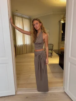 Stella maxinederdel med bindebånd - Taupe