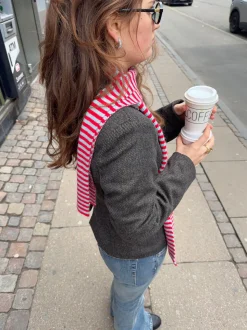 Suba tørklæde med striber - Rød/blå