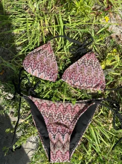 Sunny bikini - Pink beach