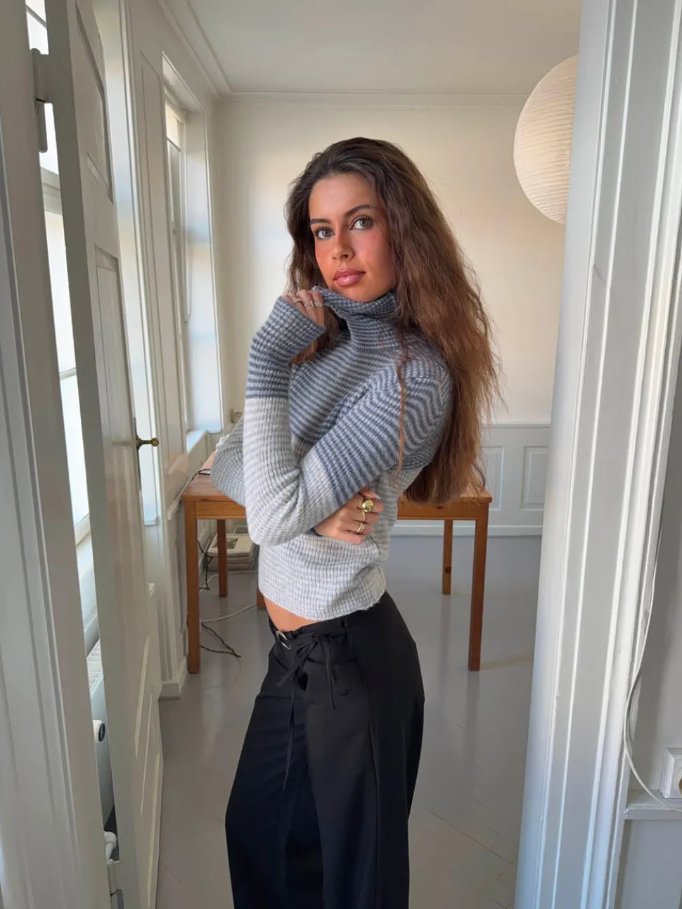 Swela striktrøje med turtleneck - Lyseblå/mørkeblå