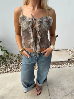 Tanlina top med flæsedetalje - Grøn/brun