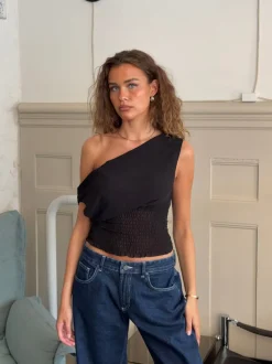 Tanua one shoulder top med smock - Sort