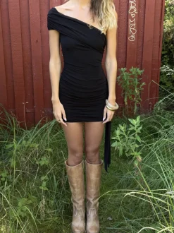 Tara minikjole - Sort