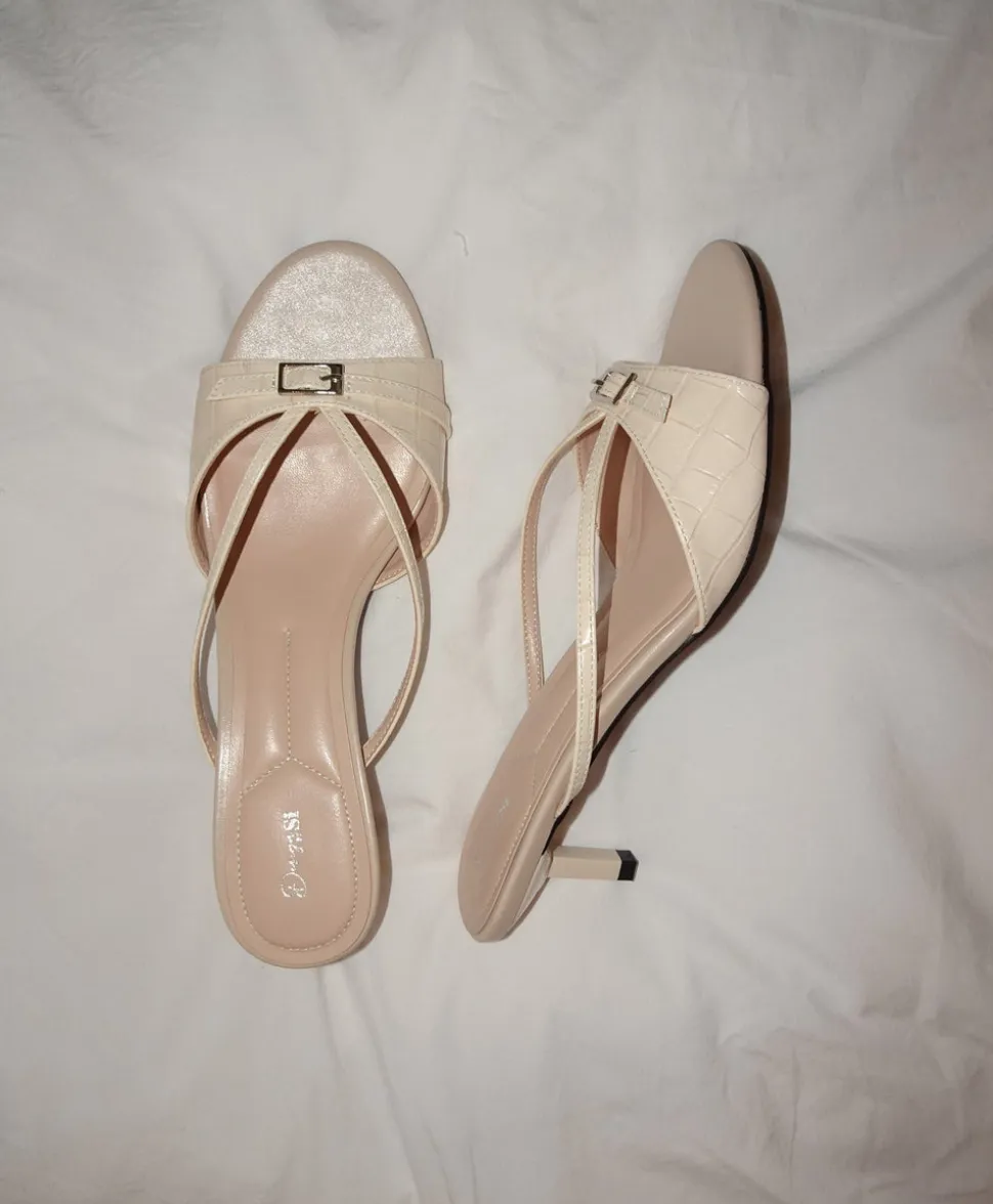 Teleo minihæle med spændedetalje - Beige