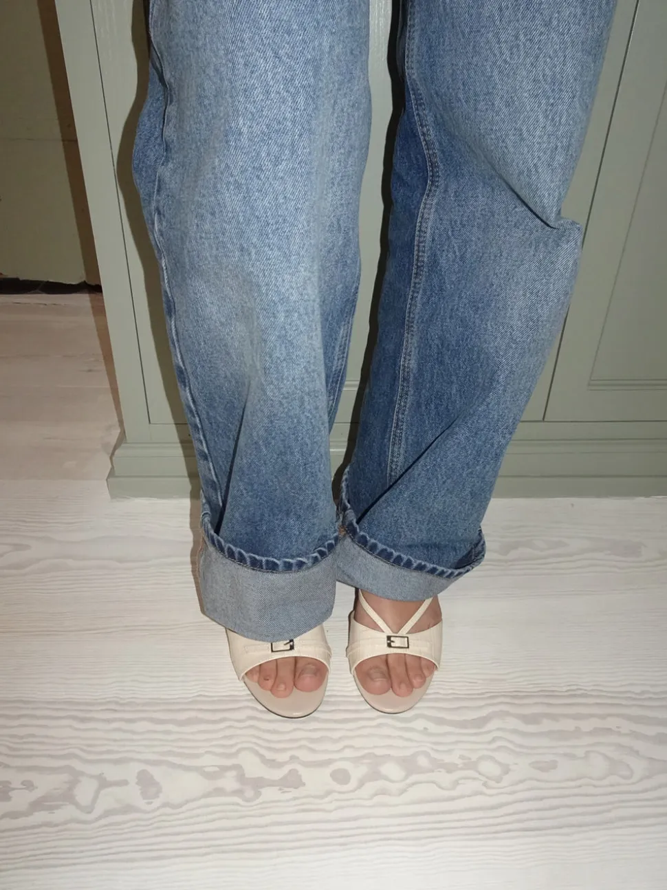 Teleo minihæle med spændedetalje - Beige