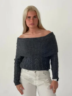 Theresa off-shoulder strik - Grå