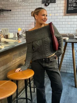 Theresa off-shoulder strik - Grå