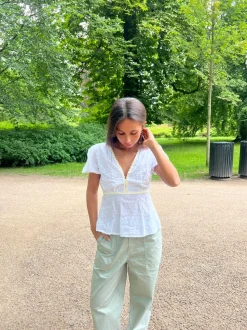 Toria top med blomster - Hvid