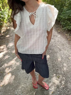 Ulana top med detaljer - Beige