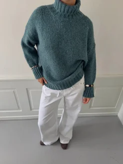 Valdamara oversized striktrøje med turtleneck - Blå