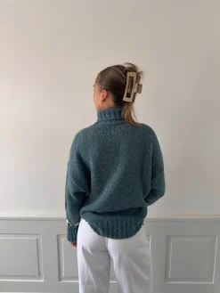 Valdamara oversized striktrøje med turtleneck - Blå