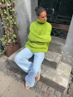 Valdamara oversized striktrøje med turtleneck - Limegrøn