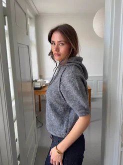 Vanja strikket hoodie - Grå
