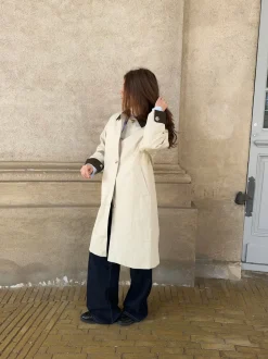 Vespera frakke med krave - Lys beige/brun