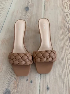 Yasmin mules med flet - Beige