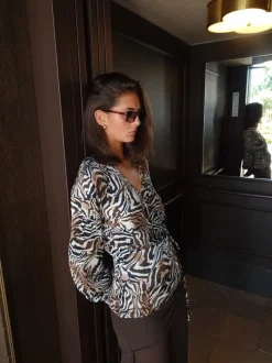 Zebriana bluse med zebra print - Brun/hvid/sort